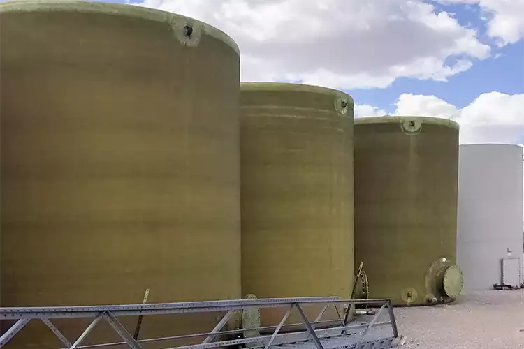 Вертикальные резервуары 90 м3 под нефтепродукты